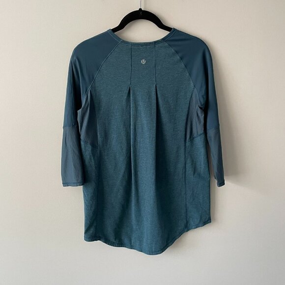 LULULEMON Clip-In Long Sleeve 1/2 Zip Top Indoor Cycling Teal Blue Medium - Picture 3 of 6